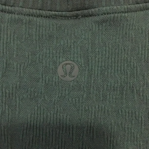 EUC Lululemon Teal Long Sleeve Size 4 - Picture 3 of 4